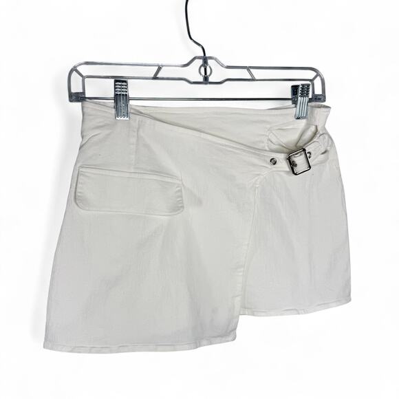 White Fox Wrap Mini Skirt Small Asymmetrical Buckle Y2K Streetwear Bratz Party - Picture 2 of 10
